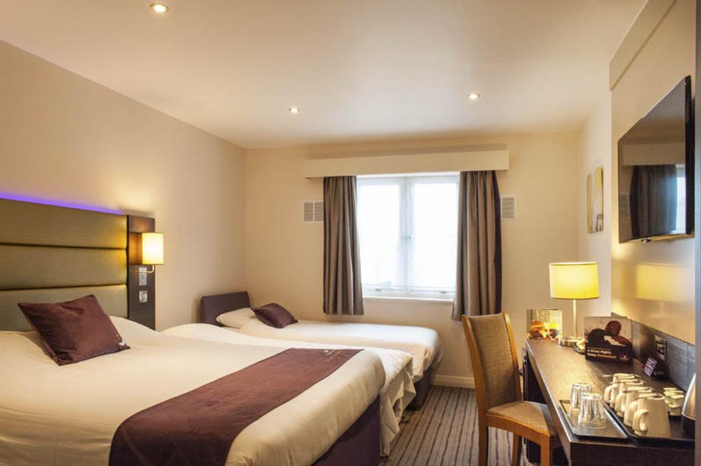 Premier Inn Oldham - Broadway מראה חיצוני תמונה